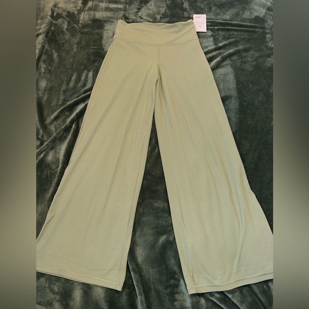 NWT athleta wide leg leggings
